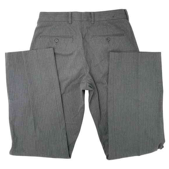 Express Men’s Gray Pinstripe Dress Pants – Size 30x32, Sharp & Stylish - Picture 3 of 5